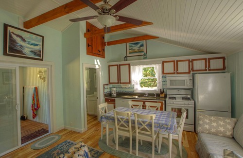 Edgartown Cottage | Chappaquiddick, Cozy 2 Bedroom, October Dates Available!