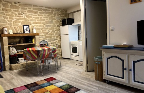 Arzon Apartment | Character apartment between Ocean and Gulf in a charming property.