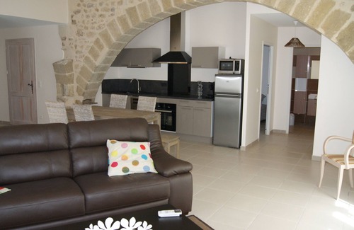 Montagnac Cottage | Character cottage situated in the old center of a village for 4 people