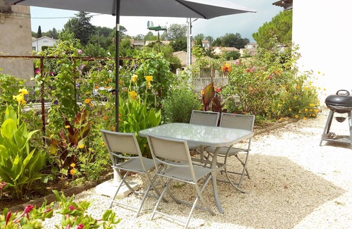 Montagnac Cottage | Character cottage situated in the old center of a village for 4 people