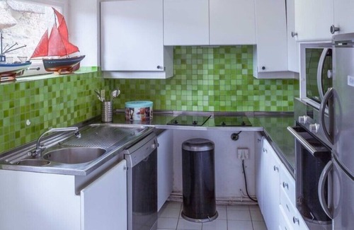 Arradon House | Character house with all comforts, large terrace with Gulf view. wifi