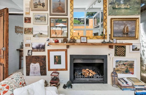 Paddington House | Characterful 4BR home w/ pool, full of artwork w/ galleries close by