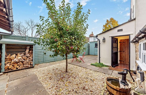 Freeland Cottage | Characterful Cotswold cottage with separate annexe - Rose Cottage