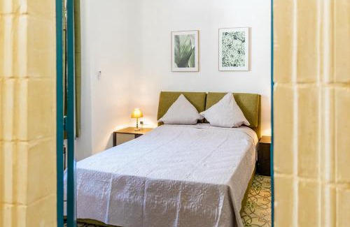 St. Julian's Apartment | Characterful ground floor townhouse