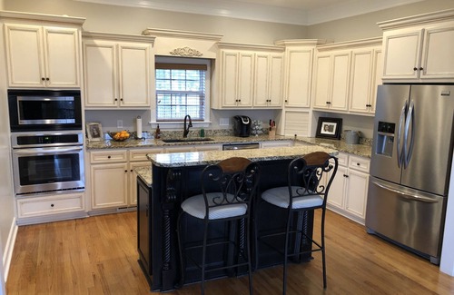 Evans House | Charleston Style Home on 3 Acres with Many Amenities. Pool, Fishing, Golf & More