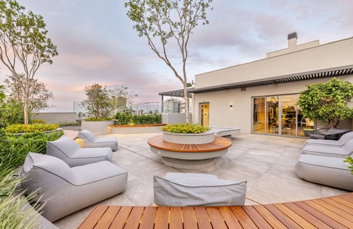 Mont'Serrat Apartment | Charlie The Arch Moinhos