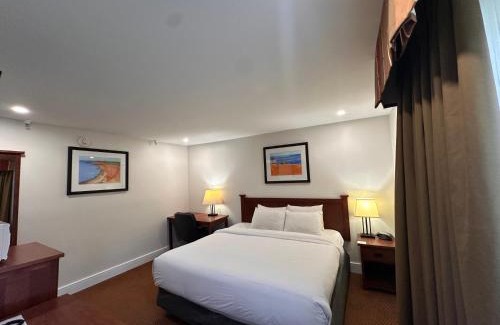 Queens Square Hotel | Charlottetown Inn & Conference Centre