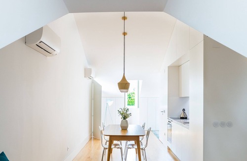 Alfama Apartment | Charm Boutique Apartment River View and Terrace by São Vicente 1797
