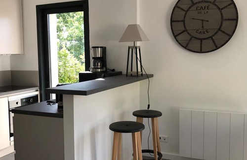 Chateauneuf-Grasse Villa | Charm, nature and calm