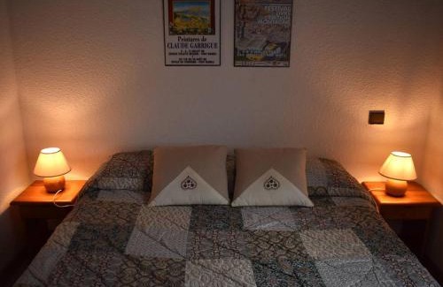 Font-Romeu-Odeillo-Via Apartment | Charmant 2 Pièces Cabine avec Balcon et Parking à Font-Romeu - FR-1-580-30