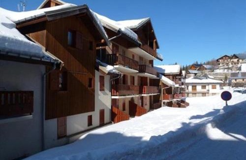 Valloire Apartment | Charmant 2P cabine + mezzanine, 6 pers, exposé Ouest à Valloire, près du centre et des commodités - FR-1-263-185