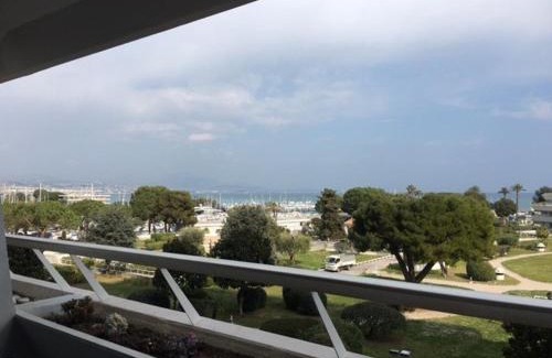 Villeneuve Loubet Beach Apartment | Charmant 2P en bord de mer, 4 couchages, marina, proche gare et centre, parking vélos et scooters - FR-1-252A-9