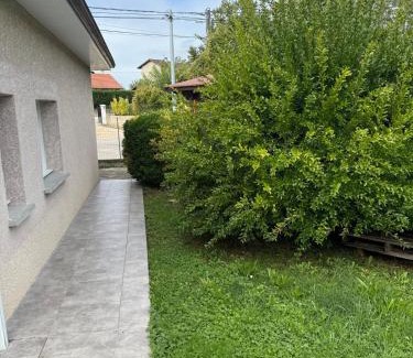 Charnecles Apartment | Charmant appartement