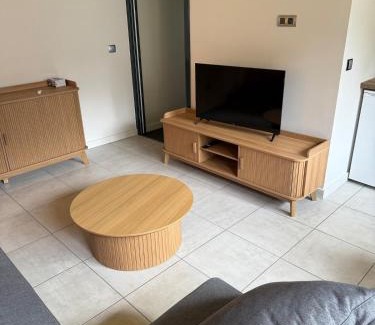 Charnecles Apartment | Charmant appartement