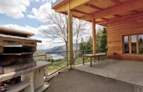 Les Noes House | Charmant chalet 35m², 2 ch, terrasse privée, activités nature aux Monts de la Madeleine, animaux OK - FR-1-496-240