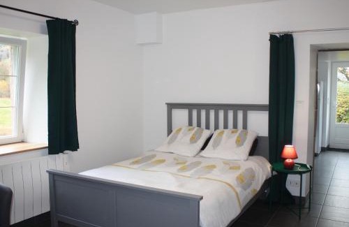 Rupt-sur-Moselle Apartment | Charmant gîte en montagne, 3 étoiles, proche randonnées et Alsace, tout confort avec terrasse. - FR-1-589-391