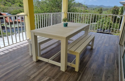 Sainte-Anne Villa | Charmant Haut de Villa Proche mer et Commerces