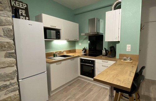 Oloron-Sainte-Marie Apartment | Charmant Studio Idéalement Placé et Paisible !