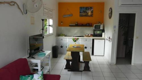 Tartane Apartment | Charmant studio à La Trinité 30 m² avec jardin privé