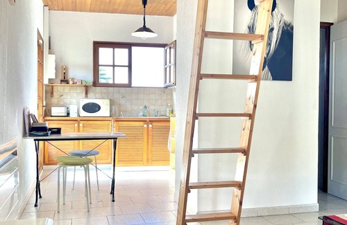 Tilh House | Charmant Studio 25 m² Avec Mezzanine et Piscine