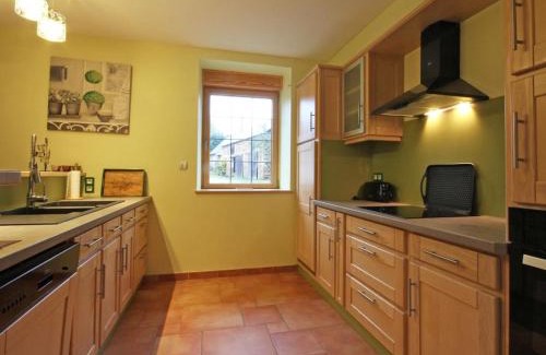 La Baroche-sous-Luce House | Charmante maison familiale écologique avec jardin clos - FR-1-497-7