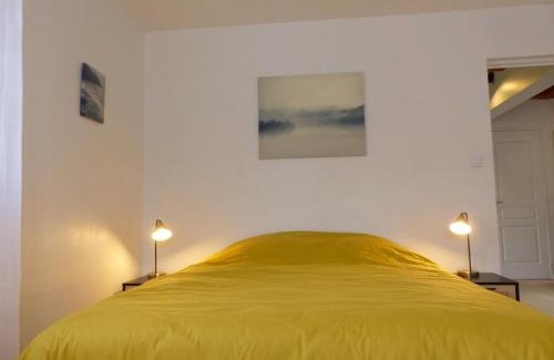 Charroux House | Charmante maison à Charroux avec terrasse privative - FR-1-489-394