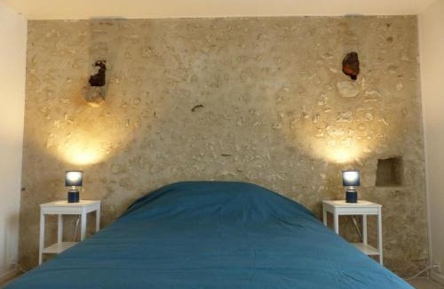 Charroux House | Charmante maison à Charroux avec terrasse privative - FR-1-489-394