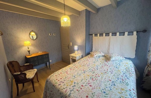 Gavaudun Bed & Breakfast | « Charme Champêtre » room in the Périgord countryside (breakfast included)