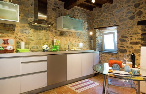 Pascoso House | Charming Holiday Home in Pascoso