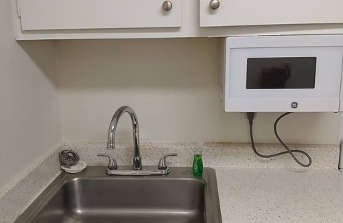 Bucktown Apartment | Charming 1-bedroom apartment with WiFi, AC in tranquil Metairie