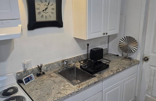 Bonita Apartment | Charming 1-bedroom apartment with AC, WiFi in peaceful Bonita