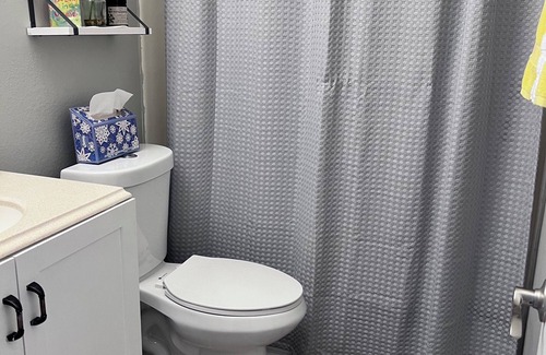 La Mirada Condo | Charming 1-bedroom condo with full ammenities