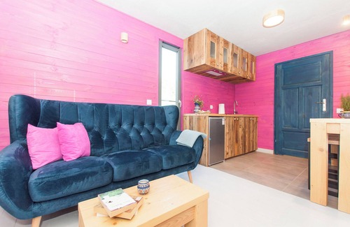 Orlinki Cottage | Charming 1-bedroom cottage with WiFi and fitness room in wonderful Gdańsk