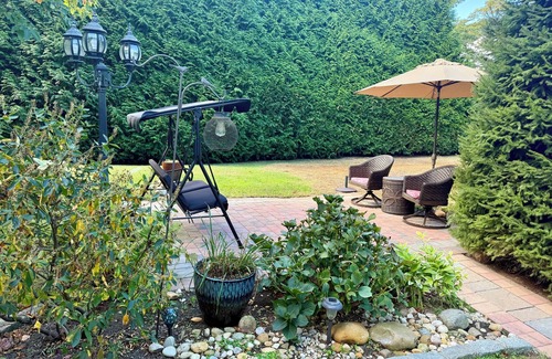 West Islip Apartment | CHARMING 1-bedroom LAKEFRONT apartment + CANOE by Robert Moses State BEACHES.