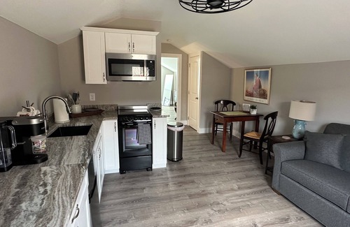 Young Harris Apartment | Charming 1-bedroom apt in lovely Young Harris with AC, WiFi and Highland Cows!