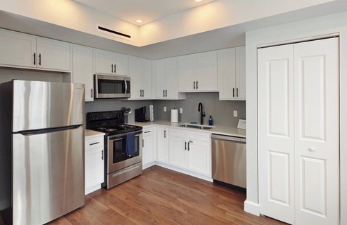 Downtown Jacksonville Apartment | Charming 1 BR Apts - 1.25 Miles to TIAA Bnk Fld!