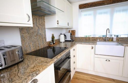 Bradford-on-Avon House | Charming 1700s Cottage in Bradford on Avon nr Bath