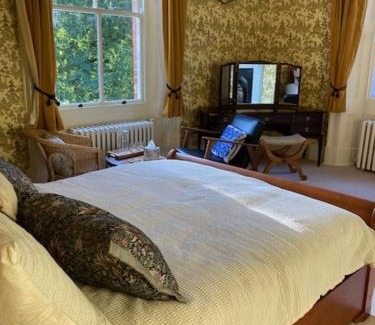 Thirsk House | Charming 18th Century property