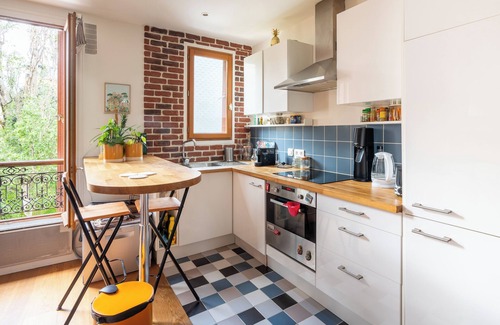 Quartier de la Roquette Apartment | Charming 1BD Retreat—Charonne