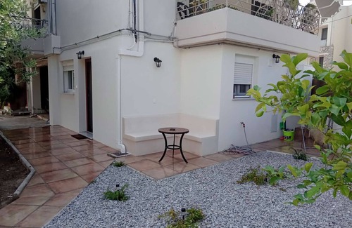 Nees Pagases Apartment | Charming 1BR Apartment with Beach view and Modern Amenities for 4 Guests in Alykes Volos