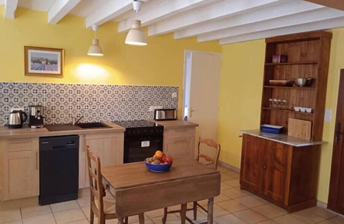 Sille-le-Guillaume House | Charming 2 bed historic house