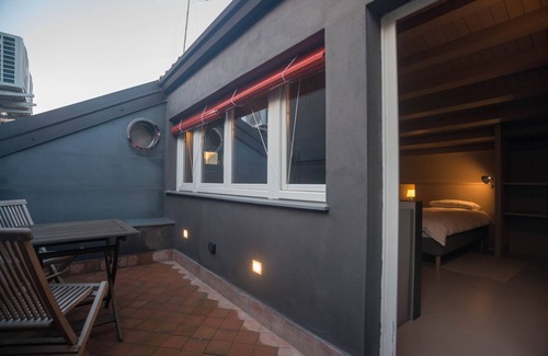 Catania City Centre Apartment | Charming 2 bed rooms apartment and parking in the heart of Catania