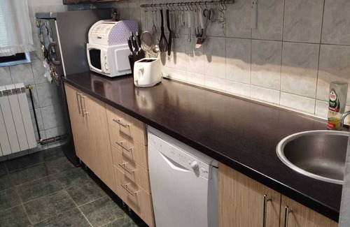 Novi Sad House | Charming 2-bedroom house with WiFi, AC in soothing Sremska Kamenica