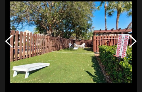 Port Charlotte Condo | Charming 2-bedroom condo in lovely Port Charlotte with AC