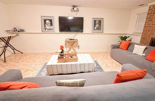 Upper Marlboro House | Charming 2-bedroom basement in Upper Marlboro with WiFi and AC