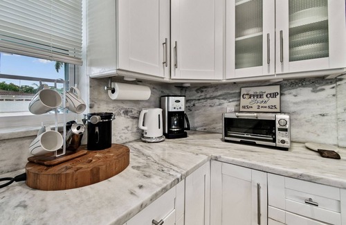 Disston Heights House | Charming 2-Bedroom Home in the Heart of St. Petersburg