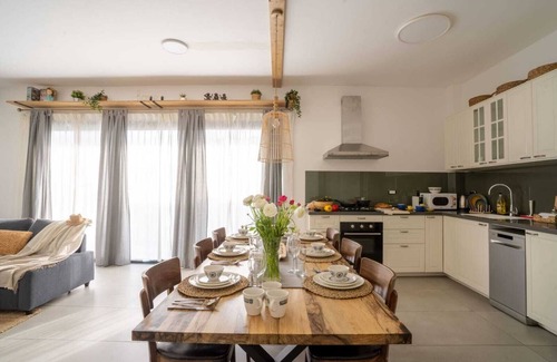 Jerusalem Apartment | Charming 2-bedroom ,3 balconies apartment 600m Frishman Beach