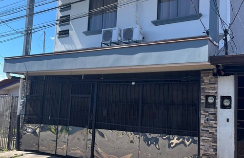 Alajuela Apartment | Charming 2-bedroom apartment in marvelous Alajuela with WiFi, AC,near SJ airport