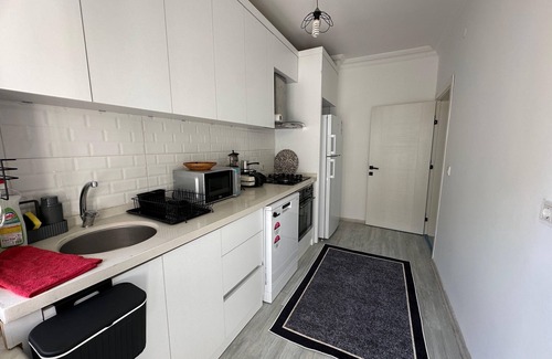 Antalya City Centre Apartment | Charming 2-bedroom apartment with WiFi and AC in enchanting Antalya