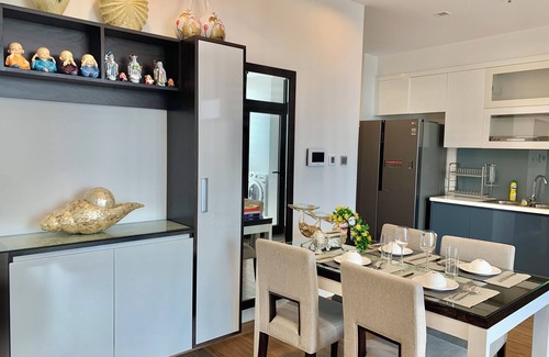 Cong Vi Apartment | Charming 2-bedroom apartment in delightful Ba Dinh with WiFi, AC